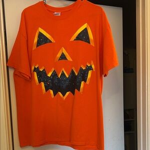 Spooky Pumpkin Face Halloween Tee. Pre-Owned